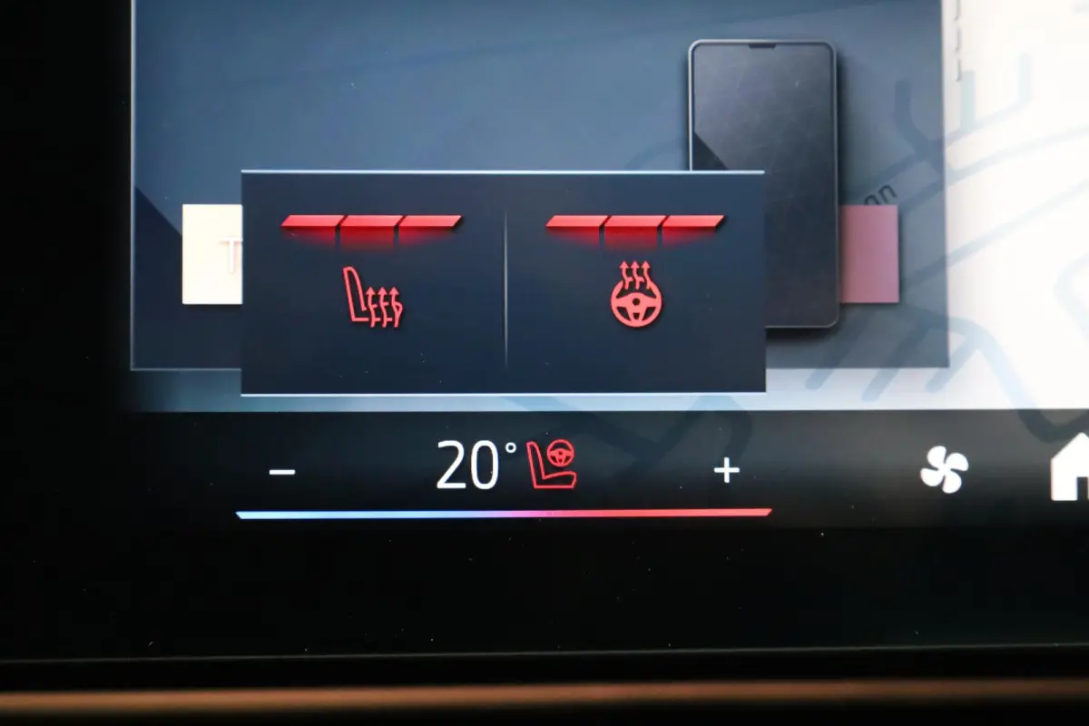 eDrive20 | M Sport Pro | Panoramadak | Driving Assistant Plus | Harman/Kardon | Trekhaak