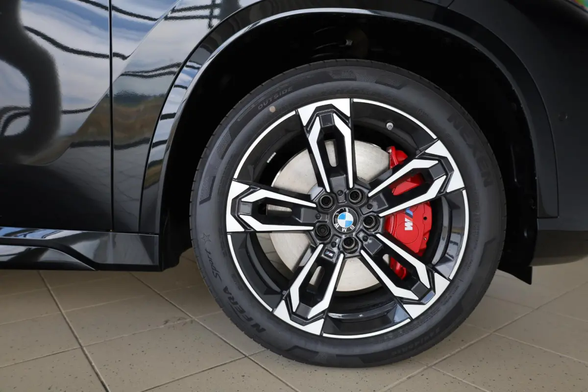eDrive20 | M Sport Pro | Panoramadak | Driving Assistant Plus | Harman/Kardon | Trekhaak