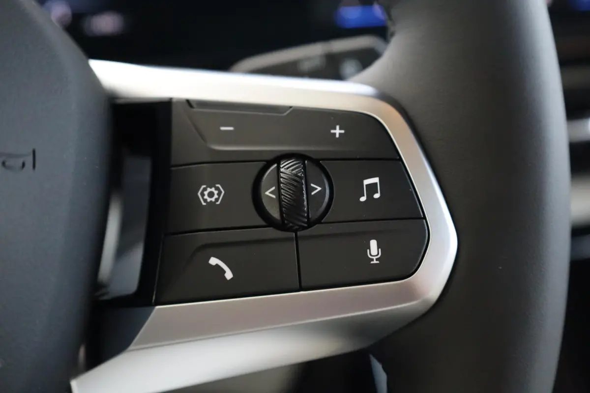 eDrive20 | M Sport Pro | Panoramadak | Driving Assistant Plus | Harman/Kardon | Trekhaak