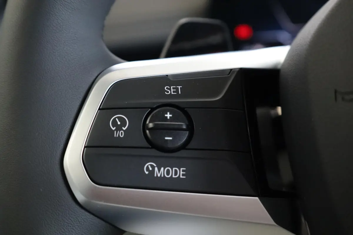 eDrive20 | M Sport Pro | Panoramadak | Driving Assistant Plus | Harman/Kardon | Trekhaak