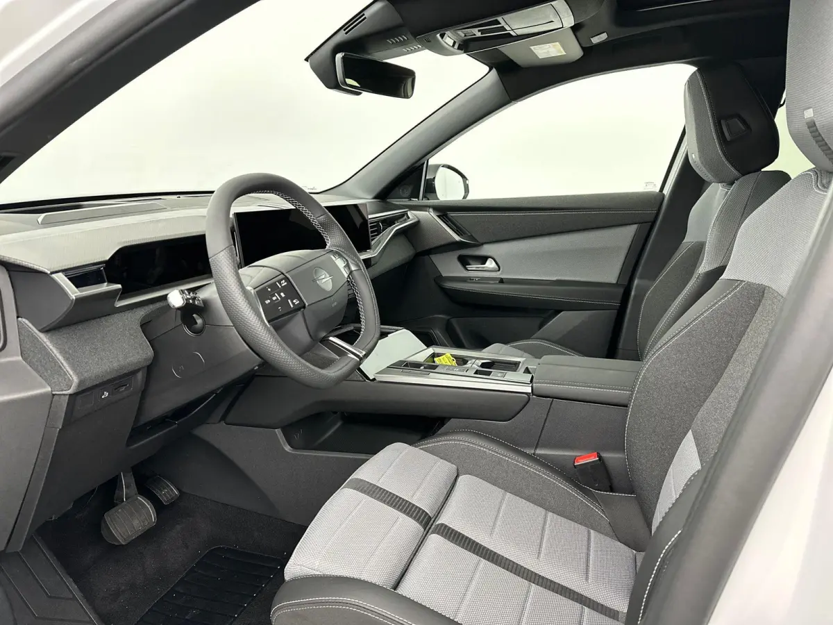 1.2 Turbo Hybrid Business Edition | DEMONSTRATIE MODEL | Camera | Navigatie | Head-Up Display | Pano | Tot 8 jaar Garantie!
