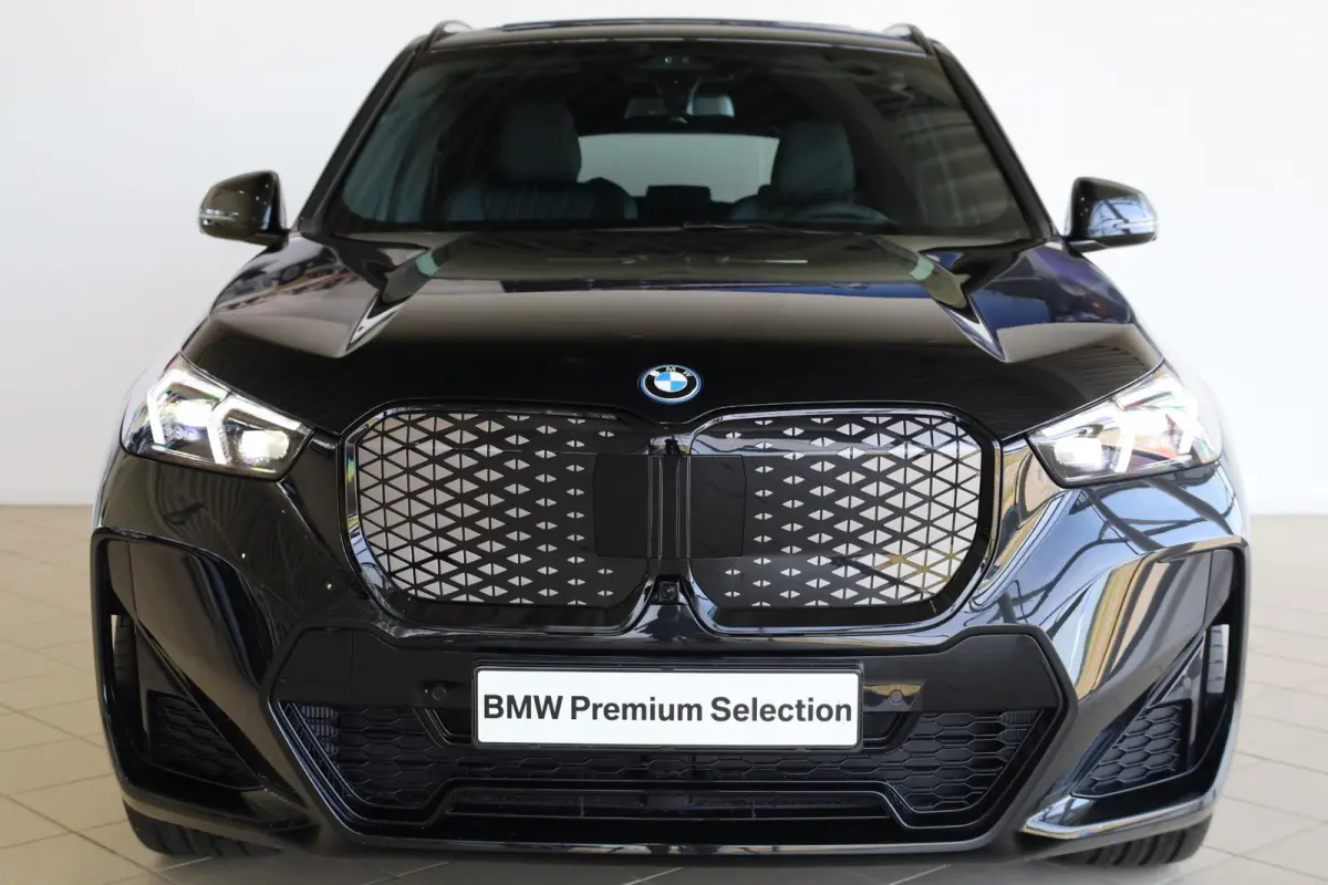eDrive20 | M Sport Pro | Panoramadak | Driving Assistant Plus | Harman/Kardon | Head-Up Display | Trekhaak