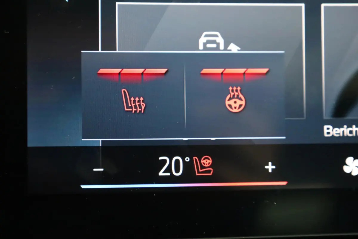 eDrive20 | M Sport Pro | Panoramadak | Driving Assistant Plus | Harman/Kardon | Head-Up Display | Trekhaak