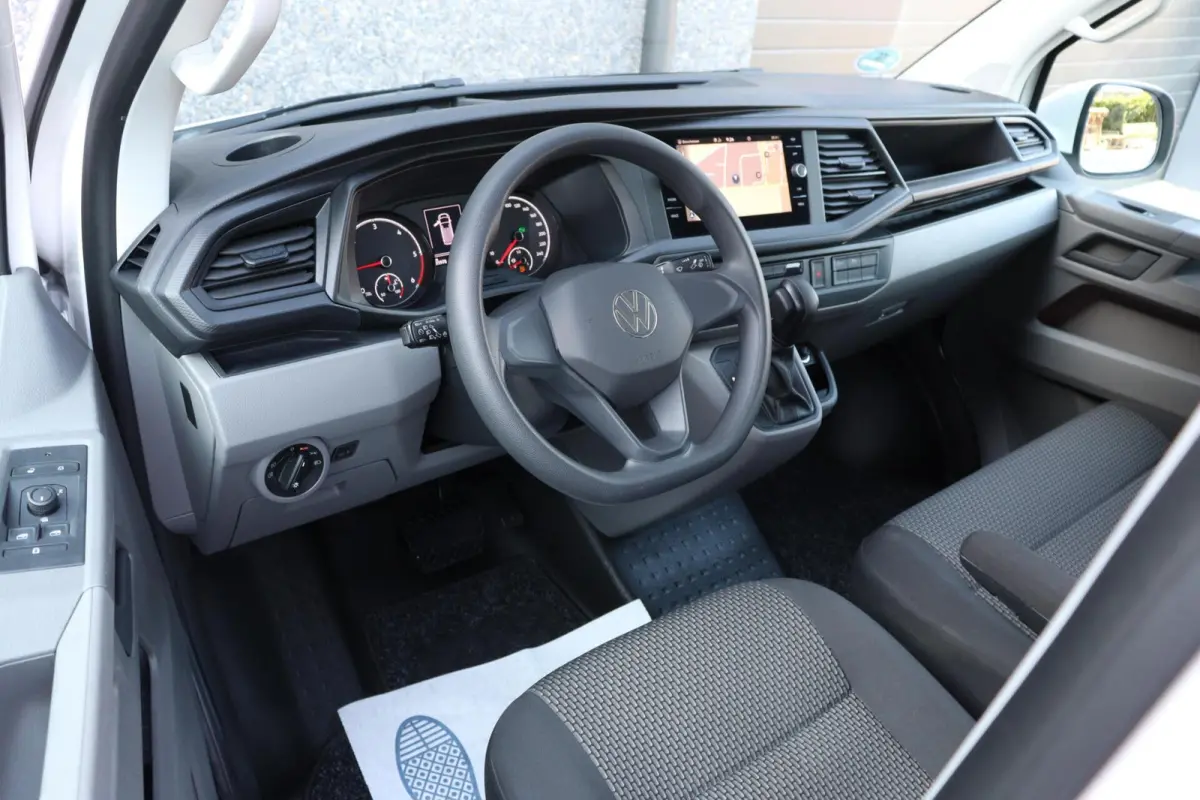 2.0 TDI L2H1 HIGHLINE l AUTOMAAT l DUBBEL CABINE l KASTENINBOUW l NAVI l CARPLAY