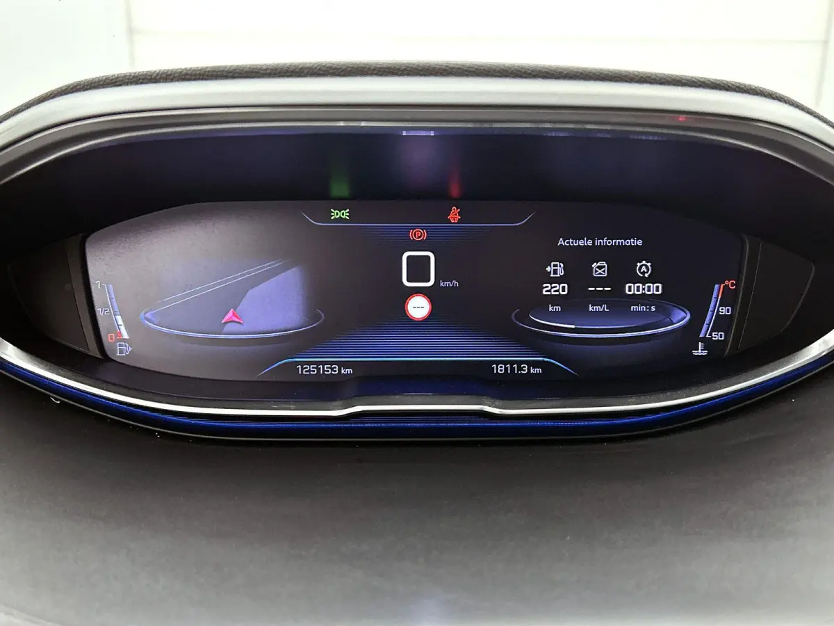 1.2 130pk Blue Lease Executive | Navigatie | Climate Control | Cruise Control | 17"LMV | Parkeersensoren | Apple Carplay/Android Auto |