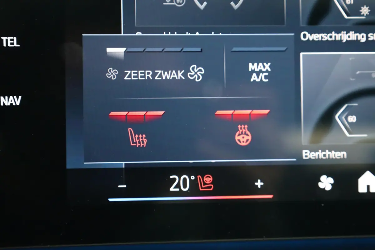 120 | M Sport Pro | Panoramadak | Driving Assistant Plus | Harman/Kardon | Head-Up Display