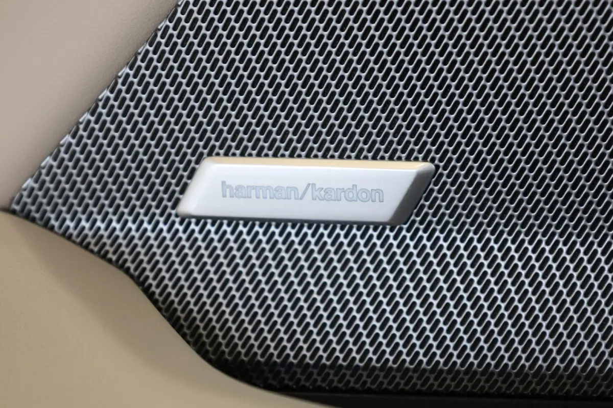 120 | M Sport Pro | Panoramadak | Driving Assistant Plus | Harman/Kardon | Head-Up Display