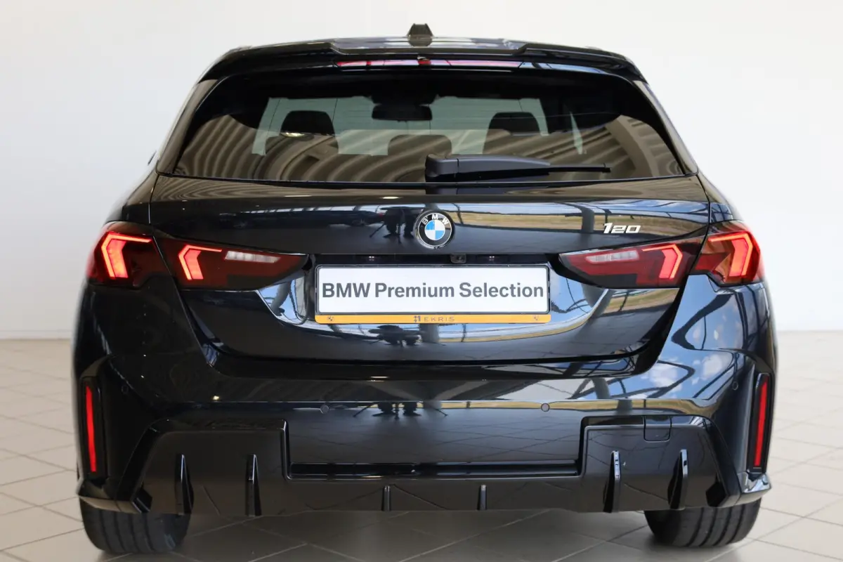 120 | M Sport Pro | Panoramadak | Driving Assistant Plus | Harman/Kardon | Head-Up Display