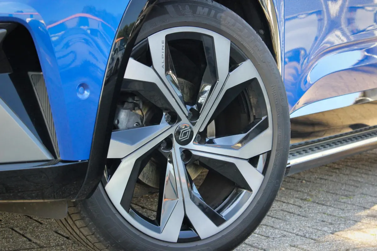 1.3 Mild Hybrid 160 Esprit Alpine // 1e eigenaar, dealeronderhouden | Camera | Massage | Stoelverwarming | 1800KG trekgewicht | CarPlay & Android Auto