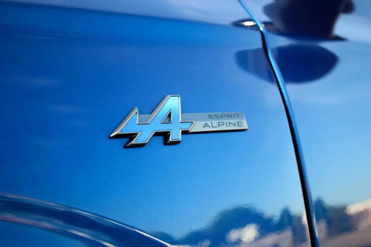 1.3 Mild Hybrid 160 Esprit Alpine // 1e eigenaar, dealeronderhouden | Camera | Massage | Stoelverwarming | 1800KG trekgewicht | CarPlay & Android Auto