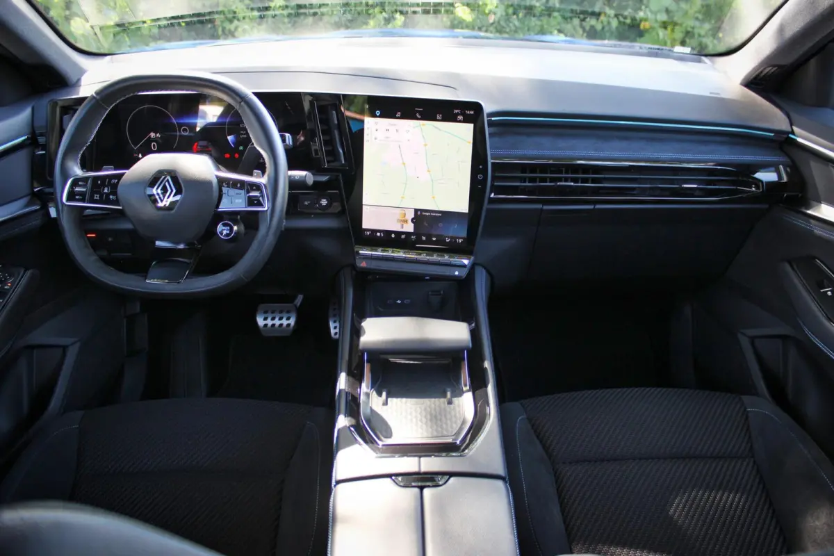 1.3 Mild Hybrid 160 Esprit Alpine // 1e eigenaar, dealeronderhouden | Camera | Massage | Stoelverwarming | 1800KG trekgewicht | CarPlay & Android Auto