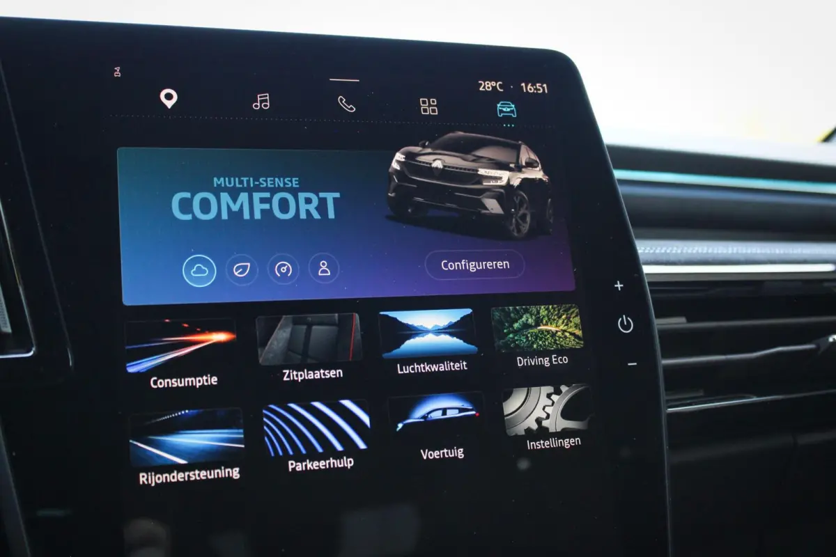 1.3 Mild Hybrid 160 Esprit Alpine // 1e eigenaar, dealeronderhouden | Camera | Massage | Stoelverwarming | 1800KG trekgewicht | CarPlay & Android Auto