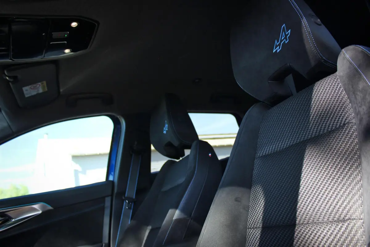1.3 Mild Hybrid 160 Esprit Alpine // 1e eigenaar, dealeronderhouden | Camera | Massage | Stoelverwarming | 1800KG trekgewicht | CarPlay & Android Auto