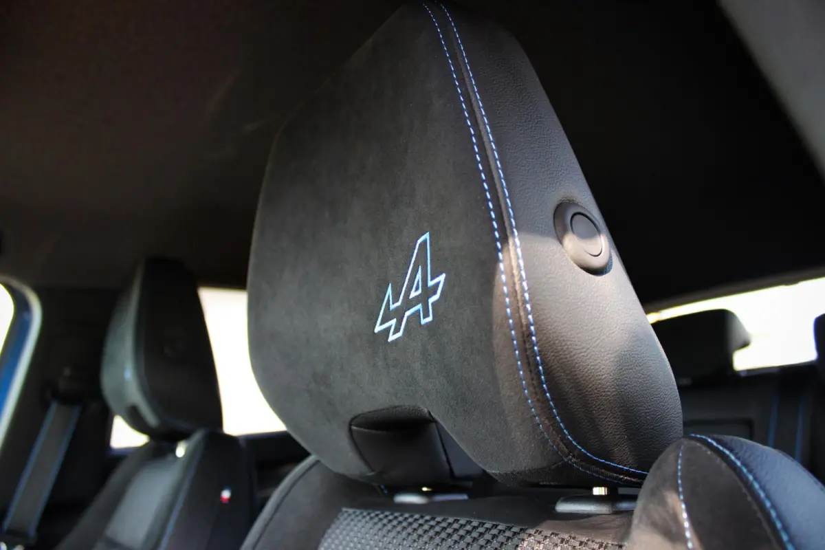 1.3 Mild Hybrid 160 Esprit Alpine // 1e eigenaar, dealeronderhouden | Camera | Massage | Stoelverwarming | 1800KG trekgewicht | CarPlay & Android Auto