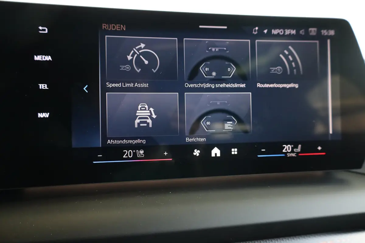 120 | M Sport Pro | Panoramadak |  Driving Assistant Plus | Harman/Kardon | Head-Up Display | Comfort Access