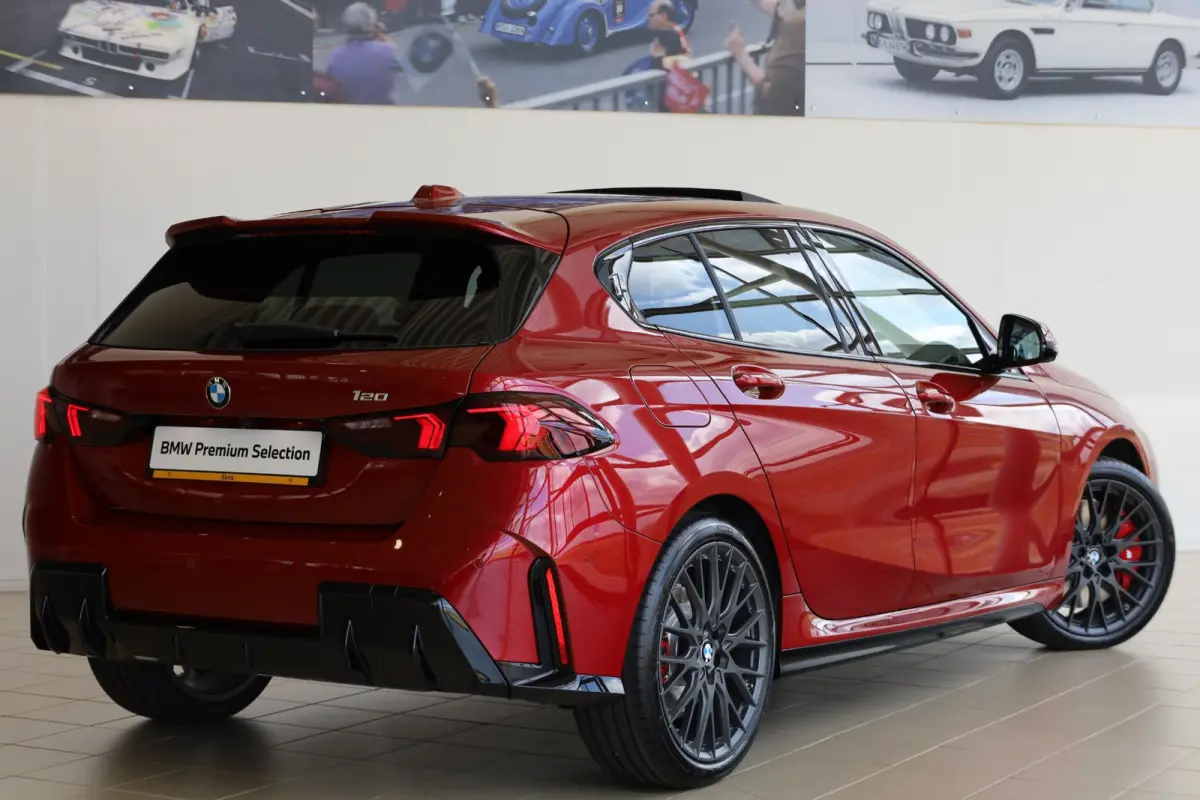120 | M Sport Pro | Panoramadak |  Driving Assistant Plus | Harman/Kardon | Head-Up Display | Comfort Access