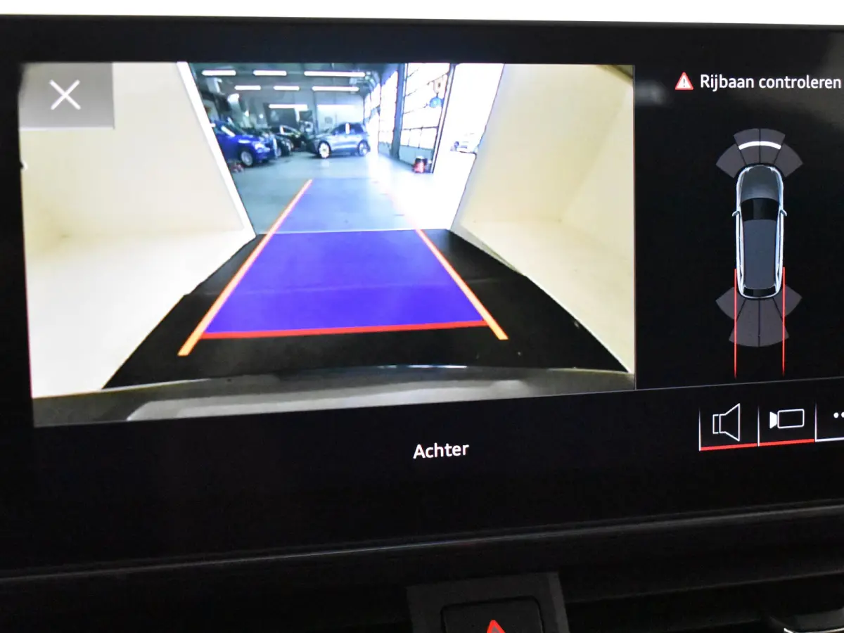35 TFSI S Edition 150Pk DSG/AUTO |  | Elekt Glazen pano-dak | Achteruitrijcamera | Dodehoek detectie | Elekt achterklep | Parkeersensoren |  Stoelverwarming | Cruise control | App connect | 