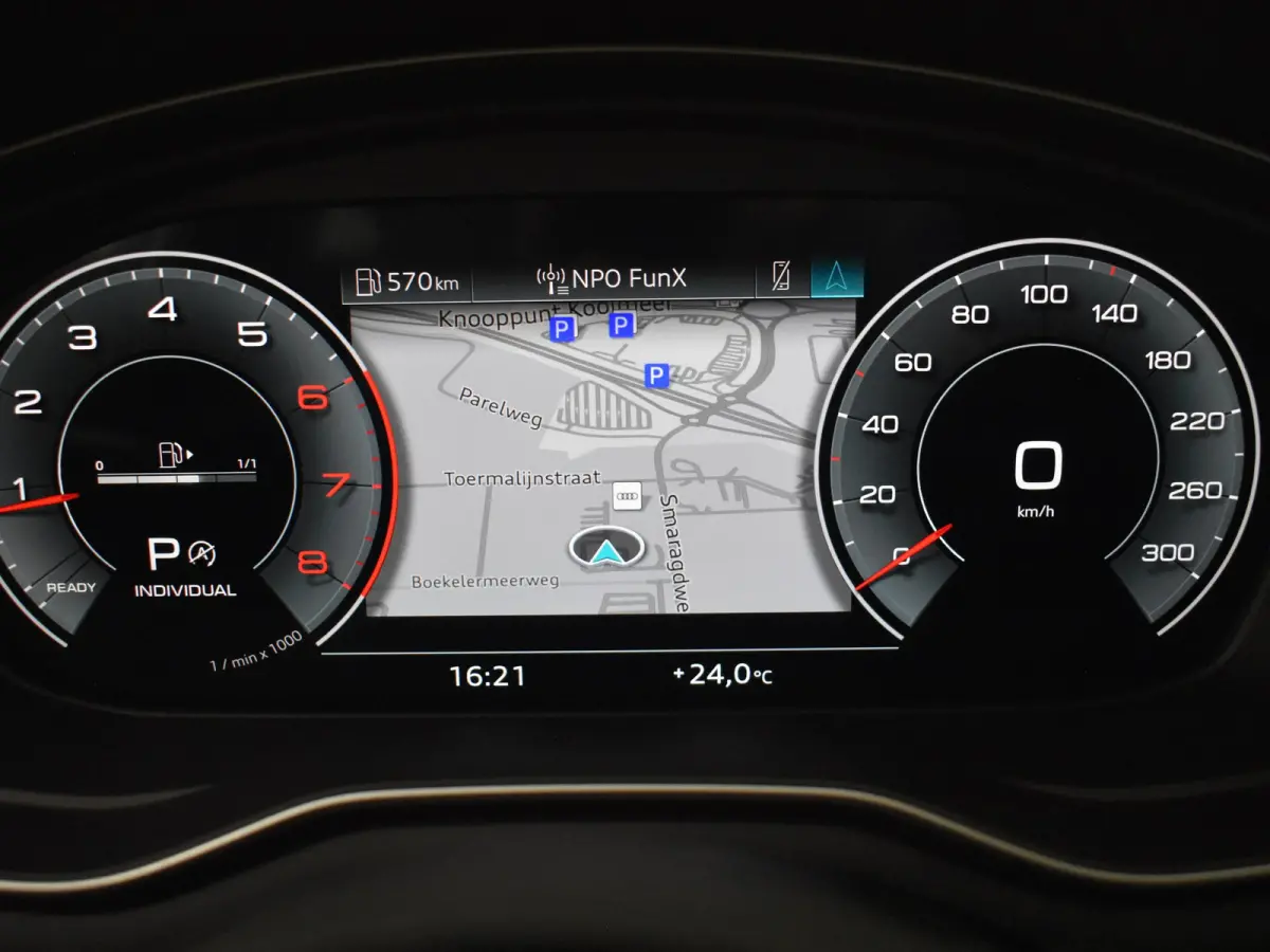 35 TFSI S Edition 150Pk DSG/AUTO |  | Elekt Glazen pano-dak | Achteruitrijcamera | Dodehoek detectie | Elekt achterklep | Parkeersensoren |  Stoelverwarming | Cruise control | App connect | 