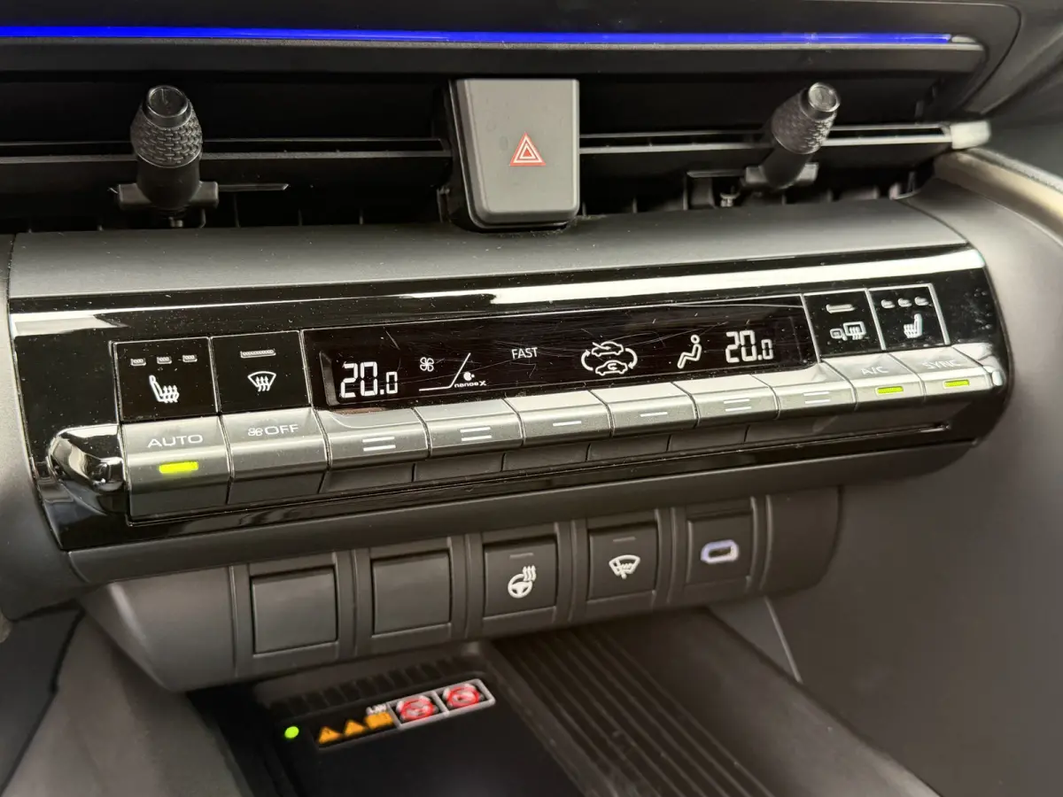 2.0 Hybrid 200(GEEN plug-in) Executive | Head-up | JBL | 10 jr GARANTIE | Rijklaar!!
