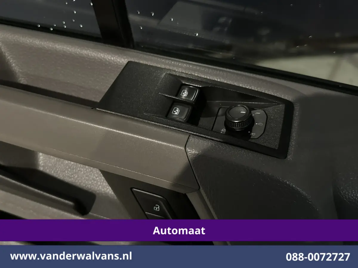 2.0 TDI 141pk Automaat L3H2 L2H1 Euro6 Airco | Camera | Apple Carplay | 3000kg Trekhaak | Cruisecontrol Android Auto, Stoelverwarming, Parkeersensoren, Bijrijdersbank