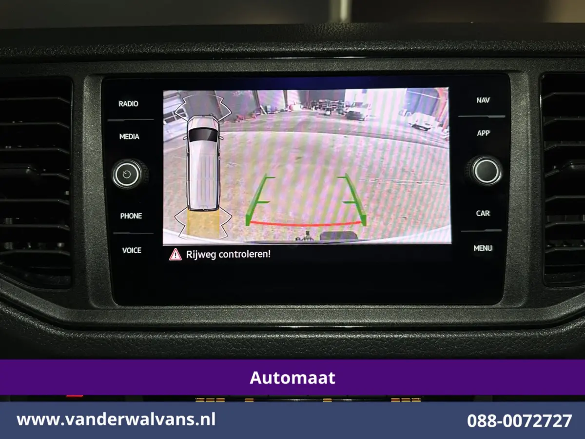 2.0 TDI 141pk Automaat L3H2 L2H1 Euro6 Airco | Camera | Apple Carplay | 3000kg Trekhaak | Cruisecontrol Android Auto, Stoelverwarming, Parkeersensoren, Bijrijdersbank