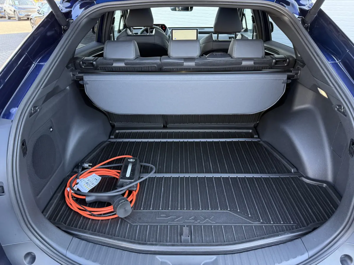Premium 71 kWh | Pano | ACC | JBL | Leder | 20 inch