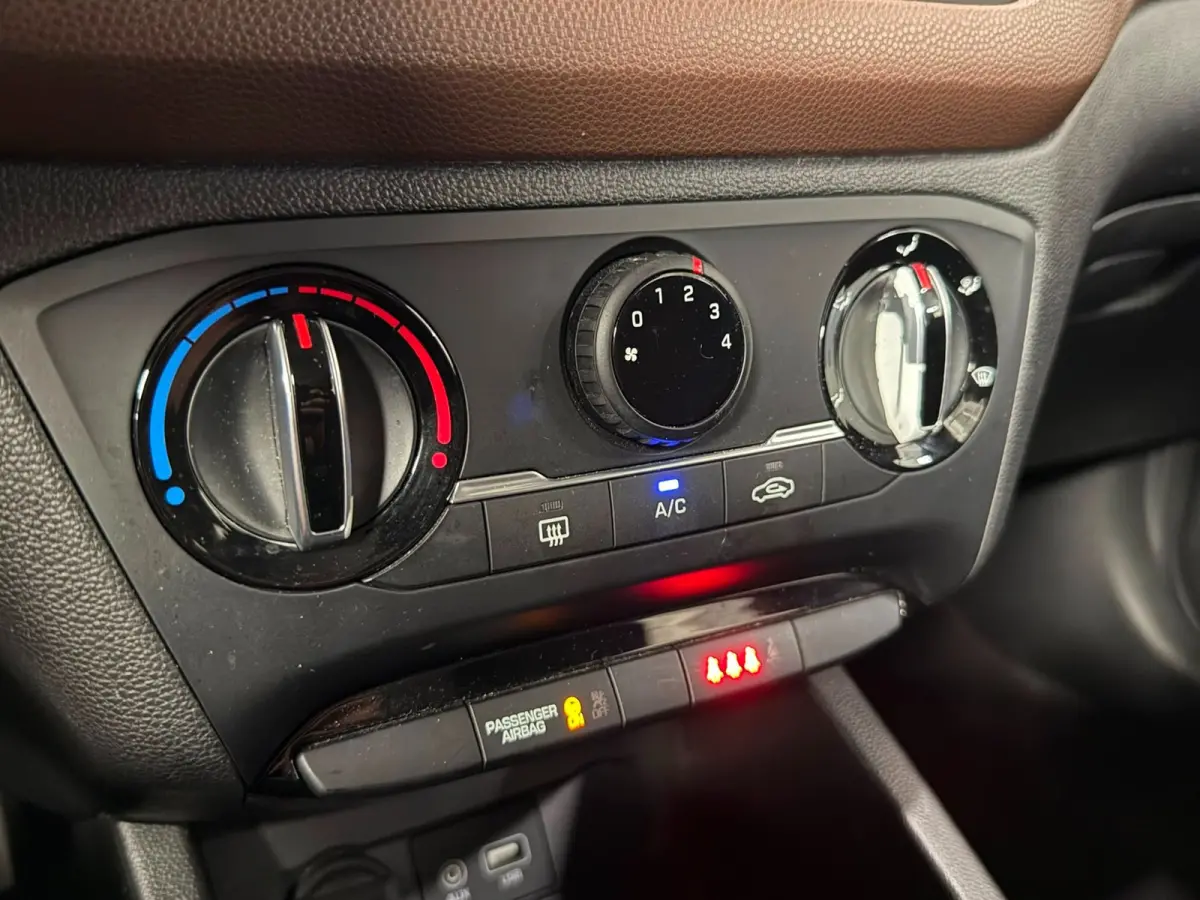 1.0 T-GDI i- Motion Navi Pdc Airco Cruise