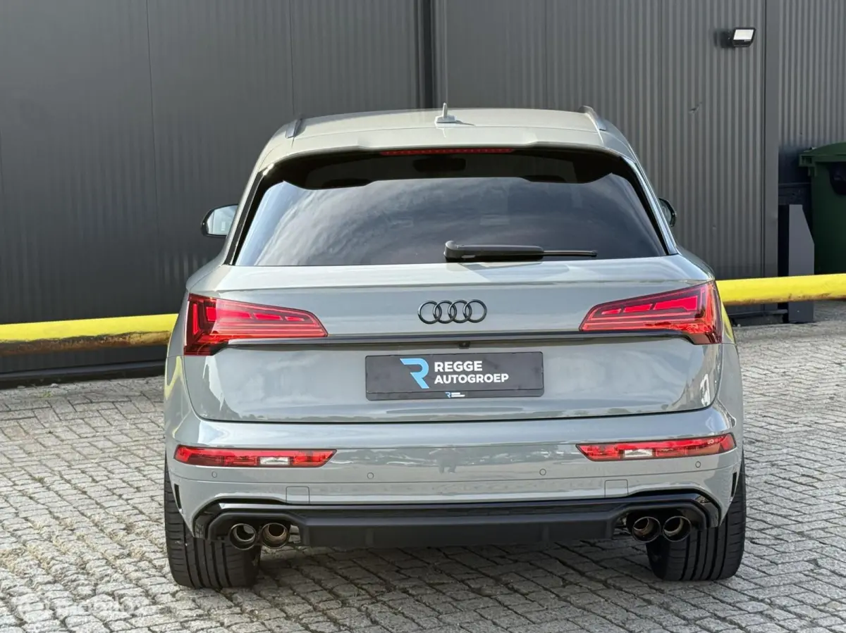 55 TFSI e S edition SQ5 uitvoering | NARDO GRIJS