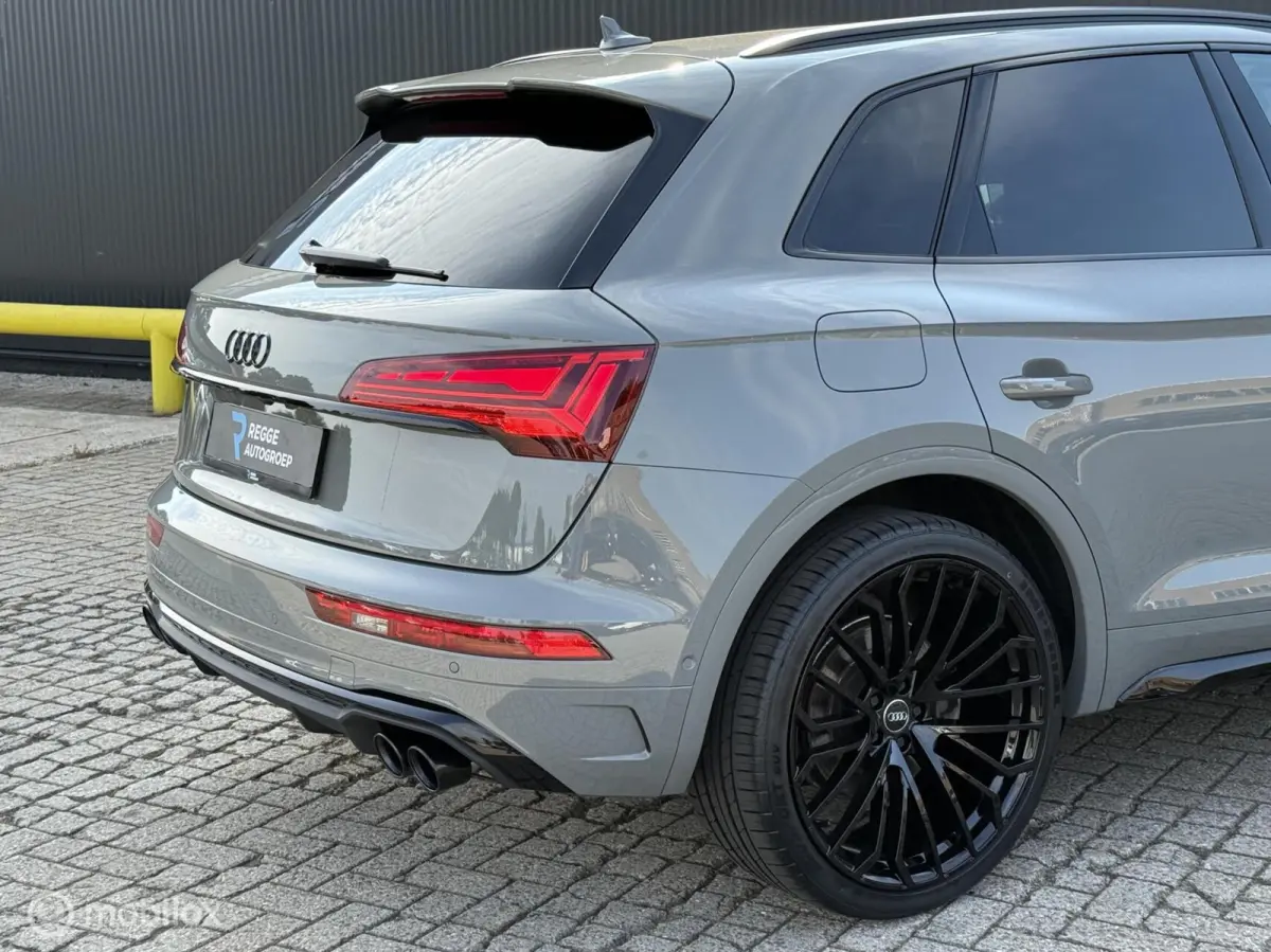 55 TFSI e S edition SQ5 uitvoering | NARDO GRIJS