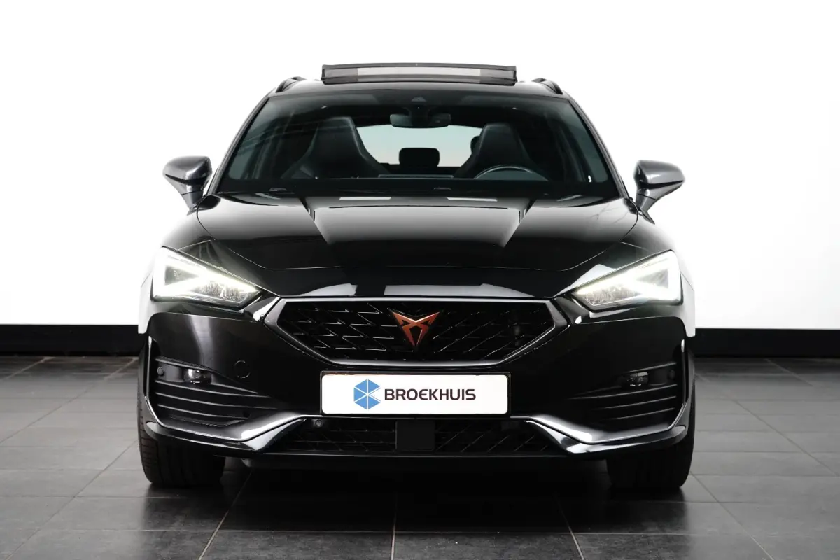 1.4 e-Hybrid VZ Adrenaline | Schuif/kantel dak | Stoel- Stuurverwarming | Dodehoek Detectie | Apple Carplay/Android Auto | Achteruitrijcamera | Achteruitrijcamera | Apple Carplay/Android Aut
