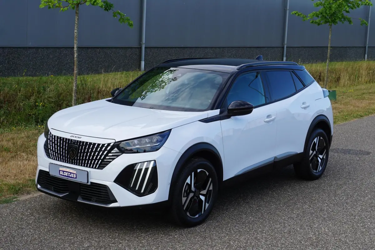 1.2 Hybrid 145 GT |Adaptive cruise control |360° camera |Distributieketting |Dode hoek sensoren |Navigatie |Carplay Android auto |Full-LED koplampen |Ditigaal dashboard