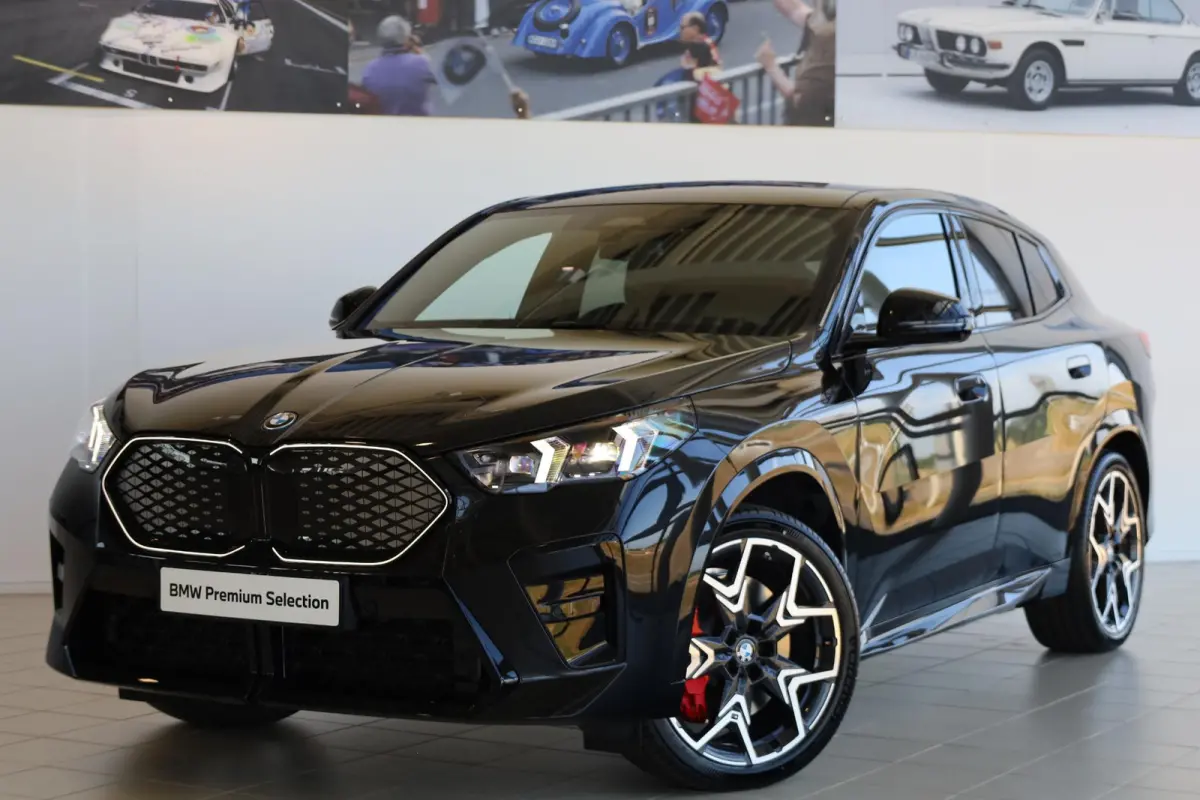 eDrive20 | M Sport Pro | Panoramadak | Harman/Kardon | Driving Assistant Plus | Trekhaak