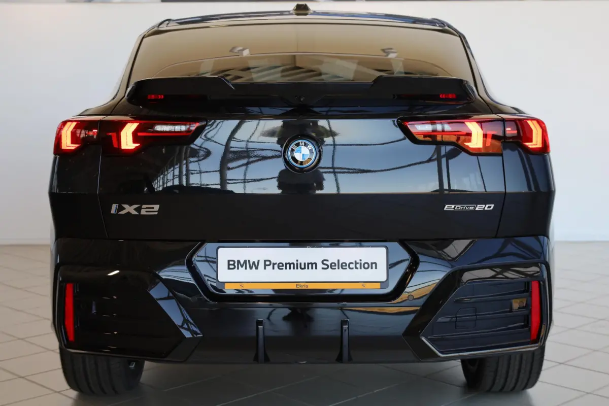 eDrive20 | M Sport Pro | Panoramadak | Harman/Kardon | Driving Assistant Plus | Trekhaak