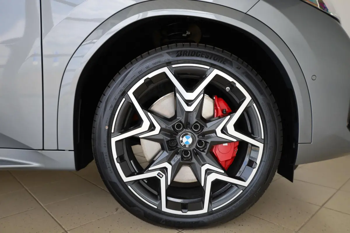 eDrive20 | M Sport Pro | Panoramadak | Harman/Kardon | Elektr. Verstelbare Stoelen | Driving Assistant Plus | Trekhaak