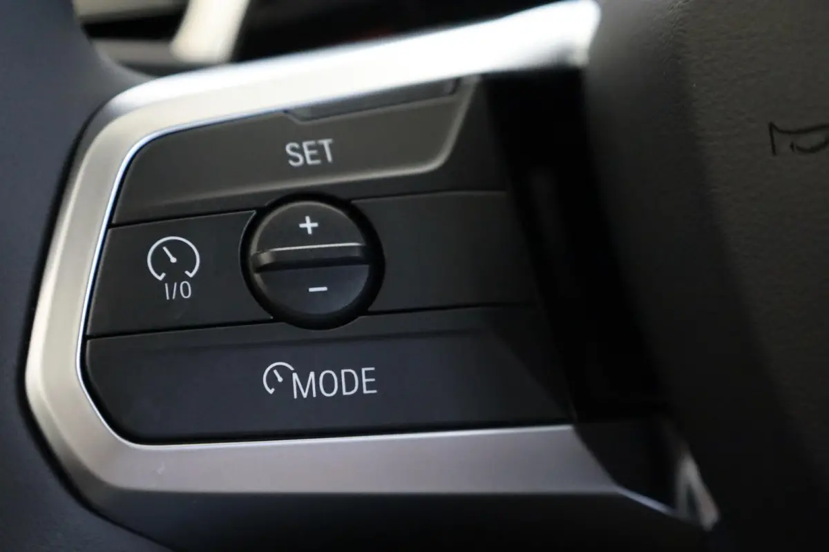 eDrive20 | M Sport Pro | Panoramadak | Harman/Kardon | Elektr. Verstelbare Stoelen | Driving Assistant Plus | Trekhaak