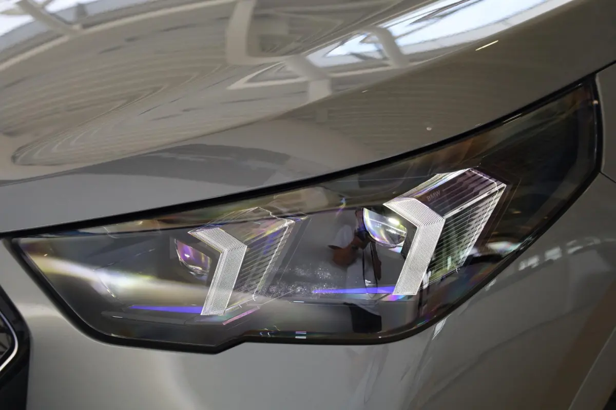 eDrive20 | M Sport Pro | Panoramadak | Harman/Kardon | Elektr. Verstelbare Stoelen | Driving Assistant Plus | Trekhaak