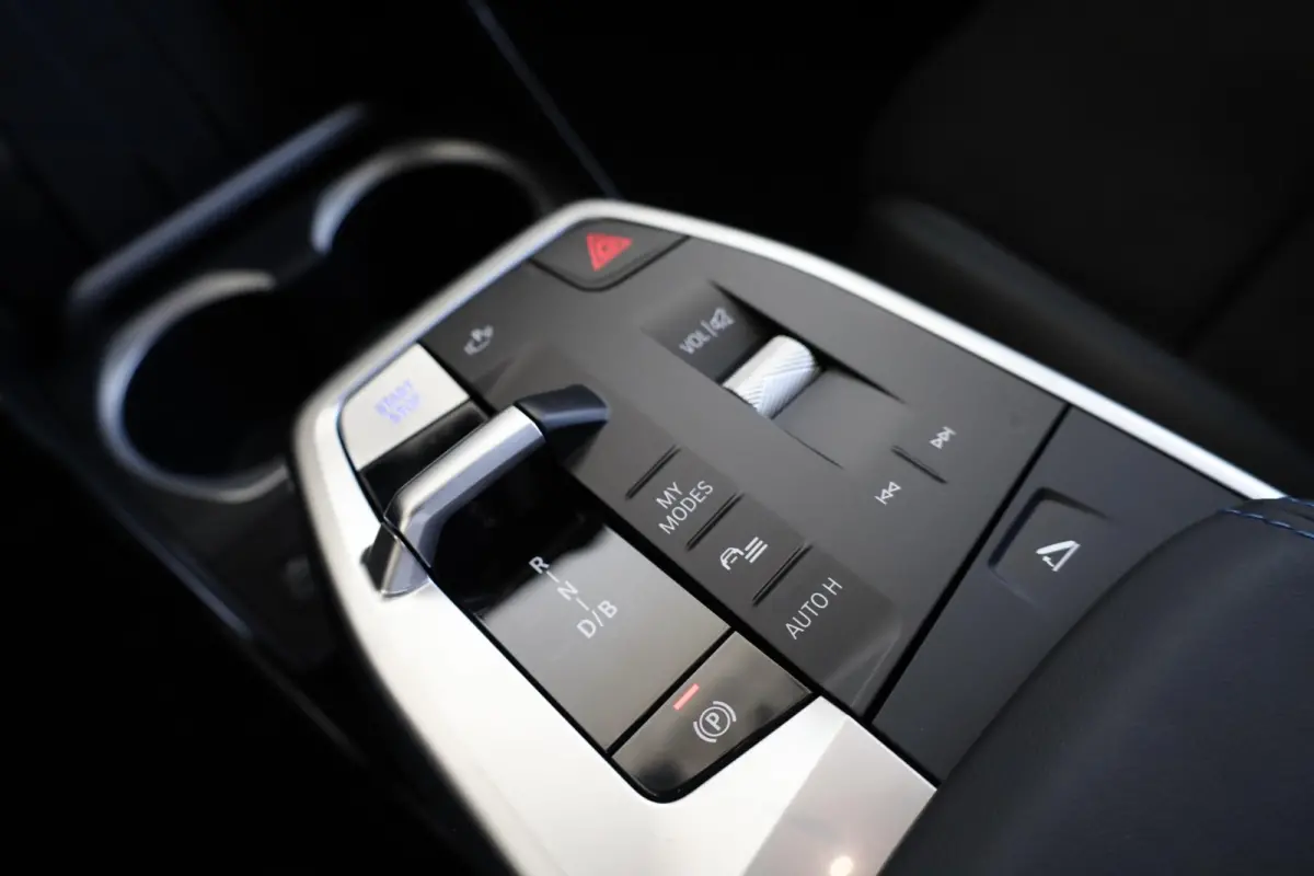 eDrive20 | M Sport Pro | Panoramadak | Harman/Kardon | Elektr. Verstelbare Stoelen | Driving Assistant Plus | Trekhaak