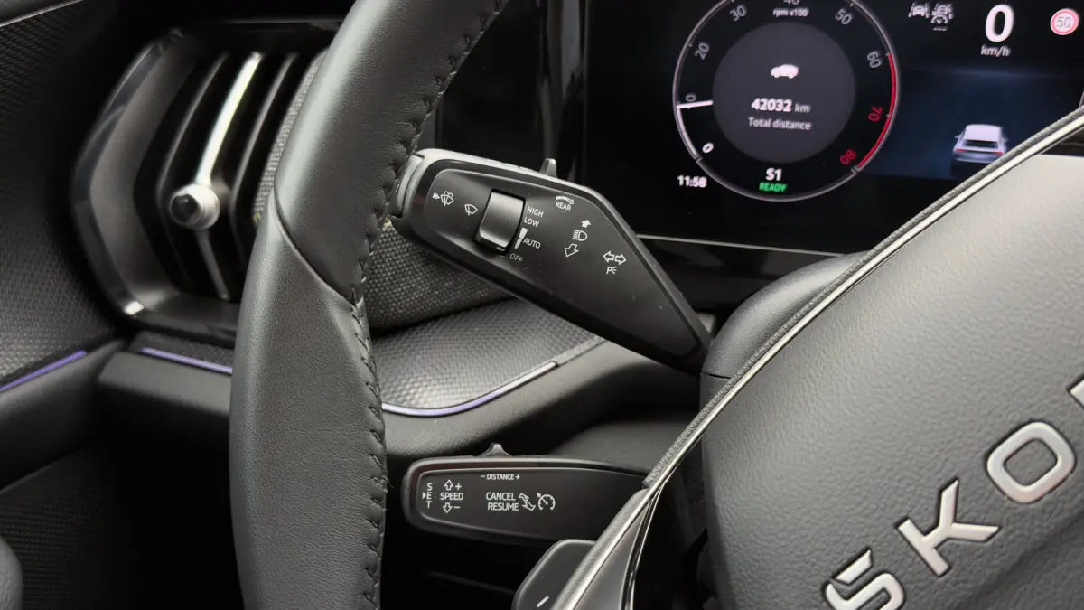 1.5 TSI 150pk MHEV Business Edition 7p. | Trekhaak | Adaptive Cruise | Camera | Carplay | Keyless | 18" |