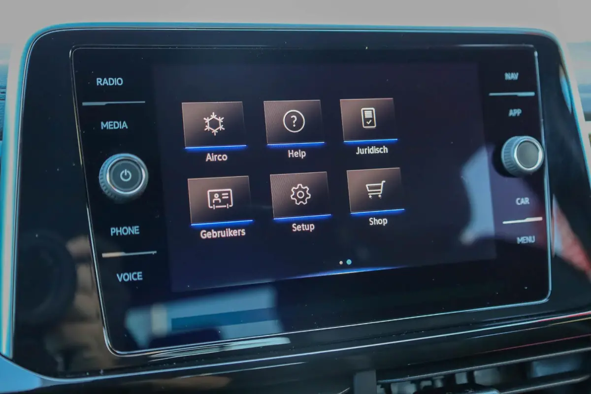1.0 TSI 110pk R-Line | Achteruitrijcamera | Cruise Control Adaptief | Apple Carplay/Android Auto