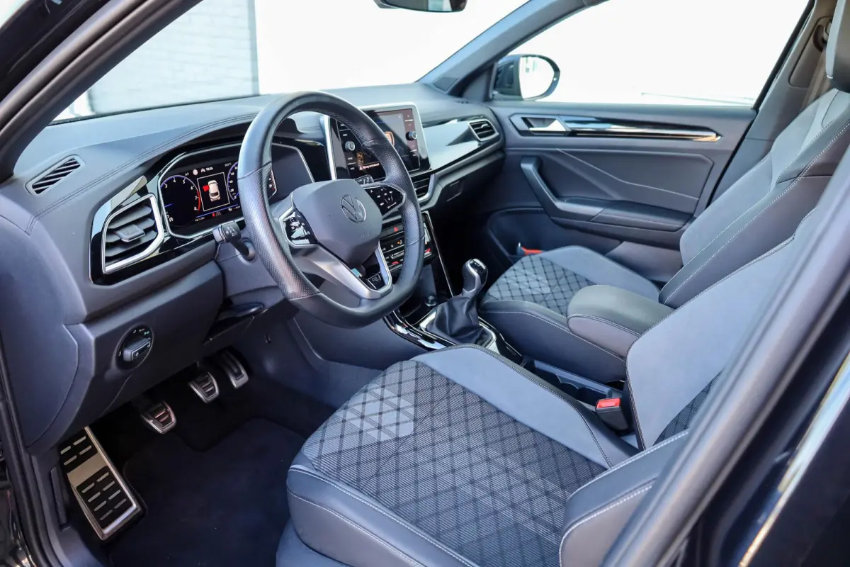 1.0 TSI 110pk R-Line | Achteruitrijcamera | Cruise Control Adaptief | Apple Carplay/Android Auto