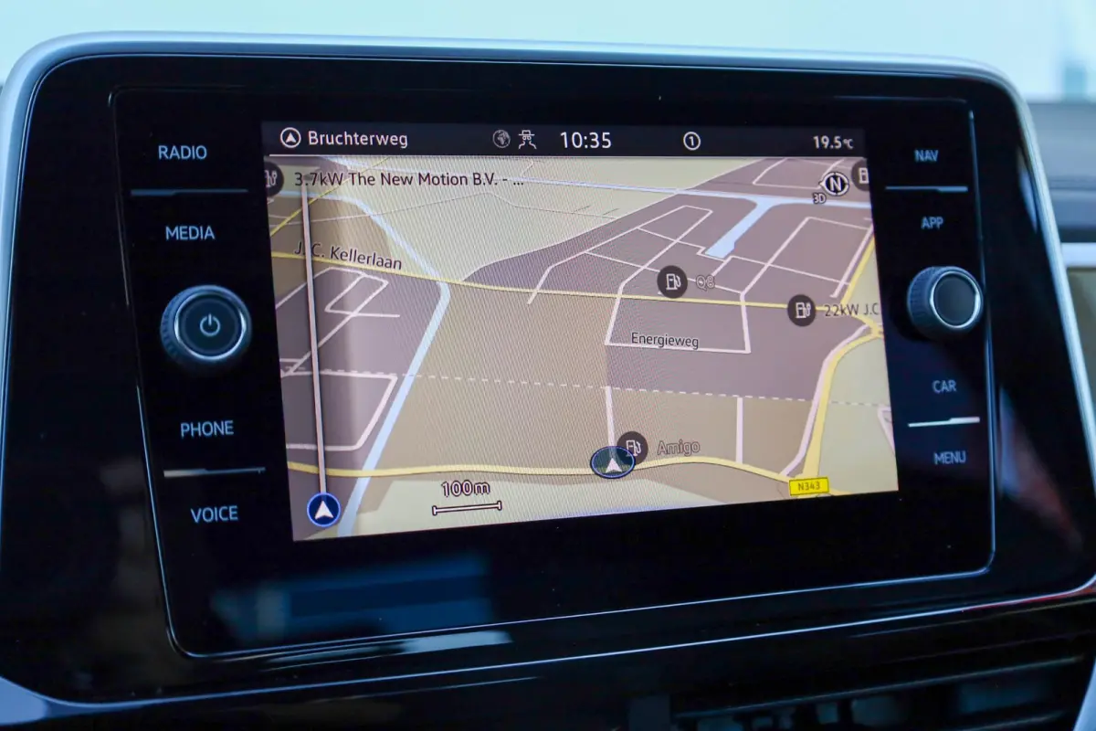 1.0 TSI 110pk R-Line | Achteruitrijcamera | Cruise Control Adaptief | Apple Carplay/Android Auto
