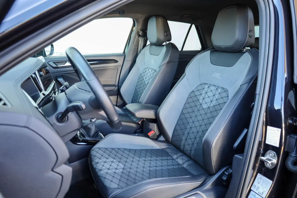 1.0 TSI 110pk R-Line | Achteruitrijcamera | Cruise Control Adaptief | Apple Carplay/Android Auto