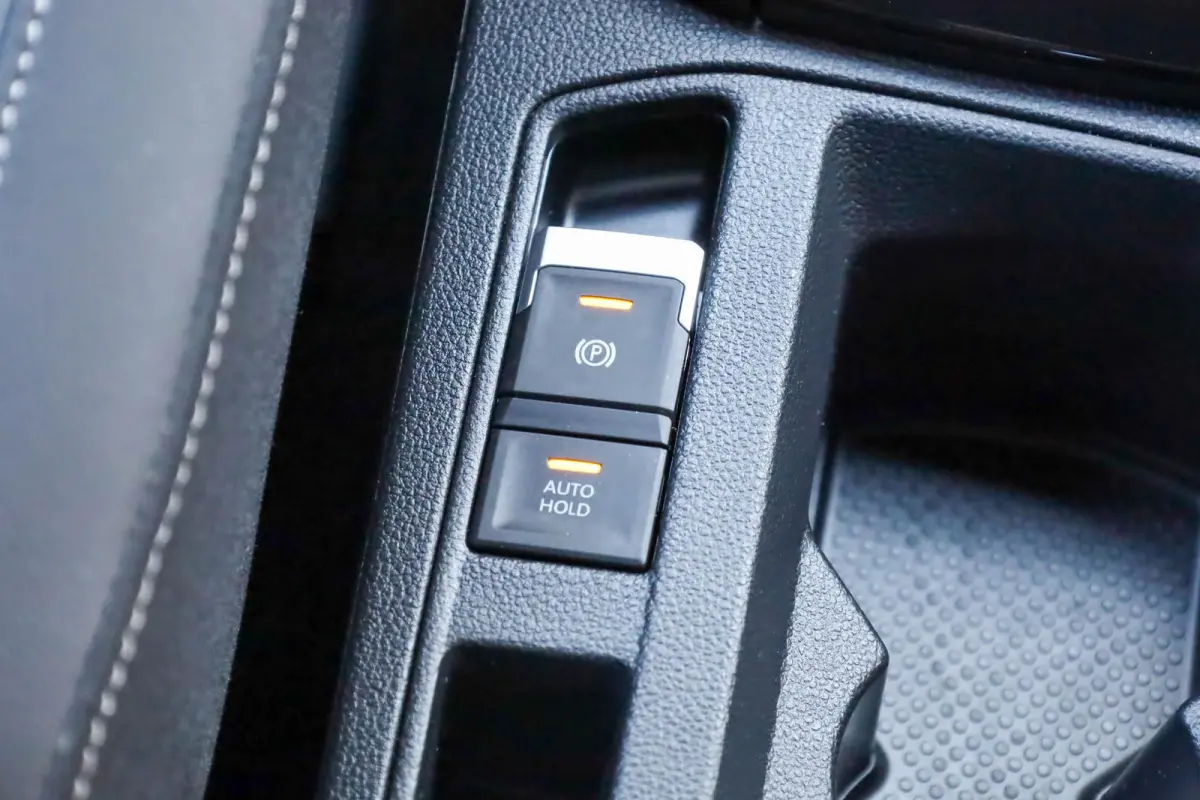 1.0 TSI 110pk R-Line | Achteruitrijcamera | Cruise Control Adaptief | Apple Carplay/Android Auto