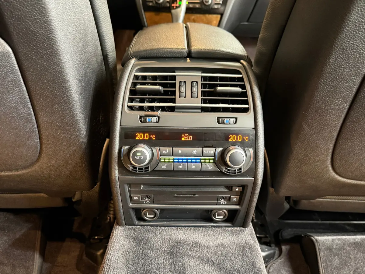 750Li - Youngtimer - BTW - Carplay