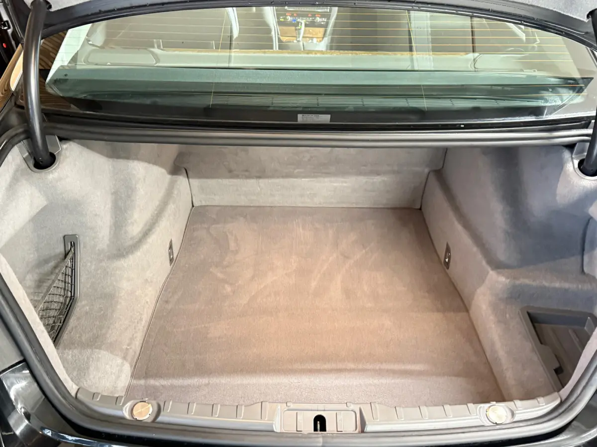 750Li - Youngtimer - BTW - Carplay