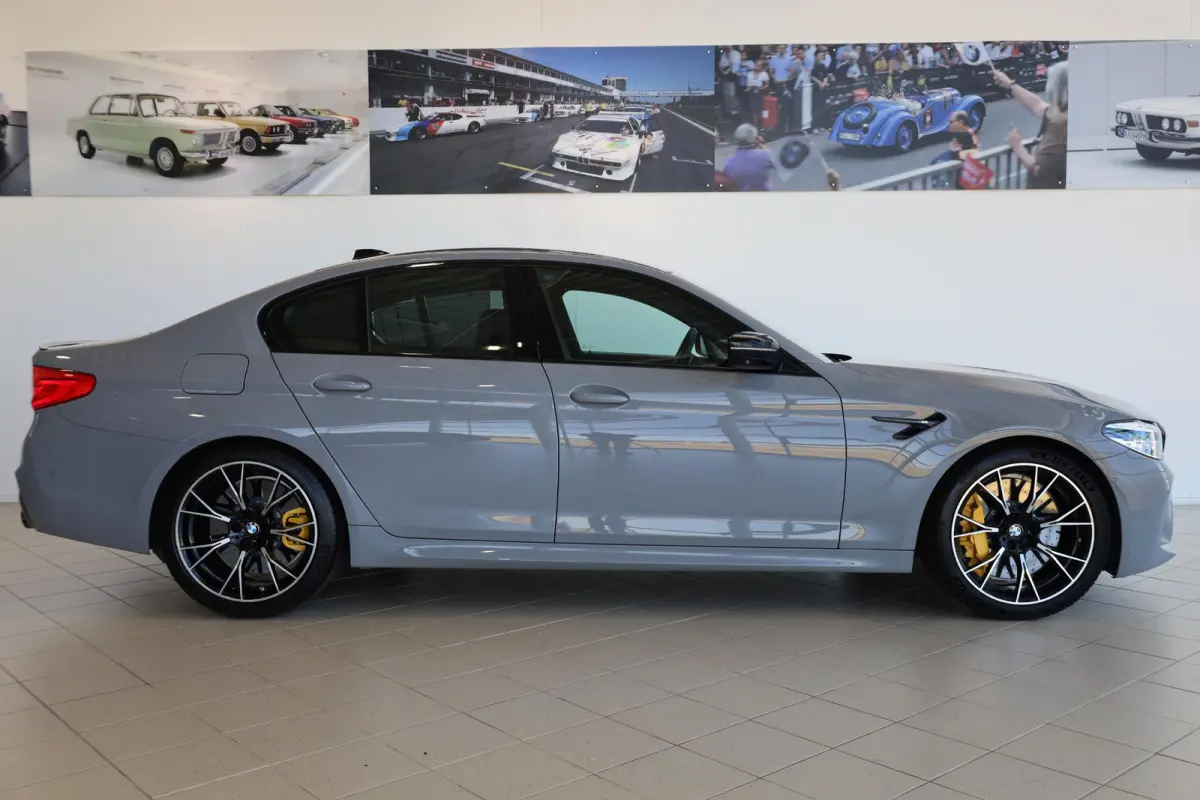M5 Competition | M Drivers Package | M Carbon Keramische Remmen | Bowers & Wilkins High End Sound System | Driving Assistant Plus |