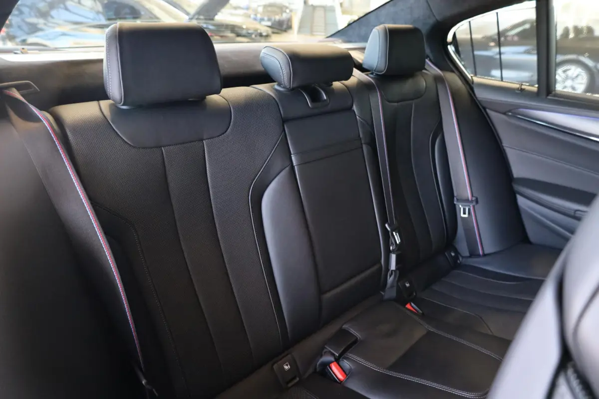 M5 Competition | M Drivers Package | M Carbon Keramische Remmen | Bowers & Wilkins High End Sound System | Driving Assistant Plus |