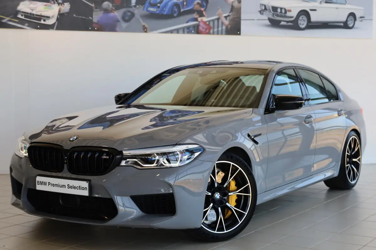M5 Competition | M Drivers Package | M Carbon Keramische Remmen | Bowers & Wilkins High End Sound System | Driving Assistant Plus |