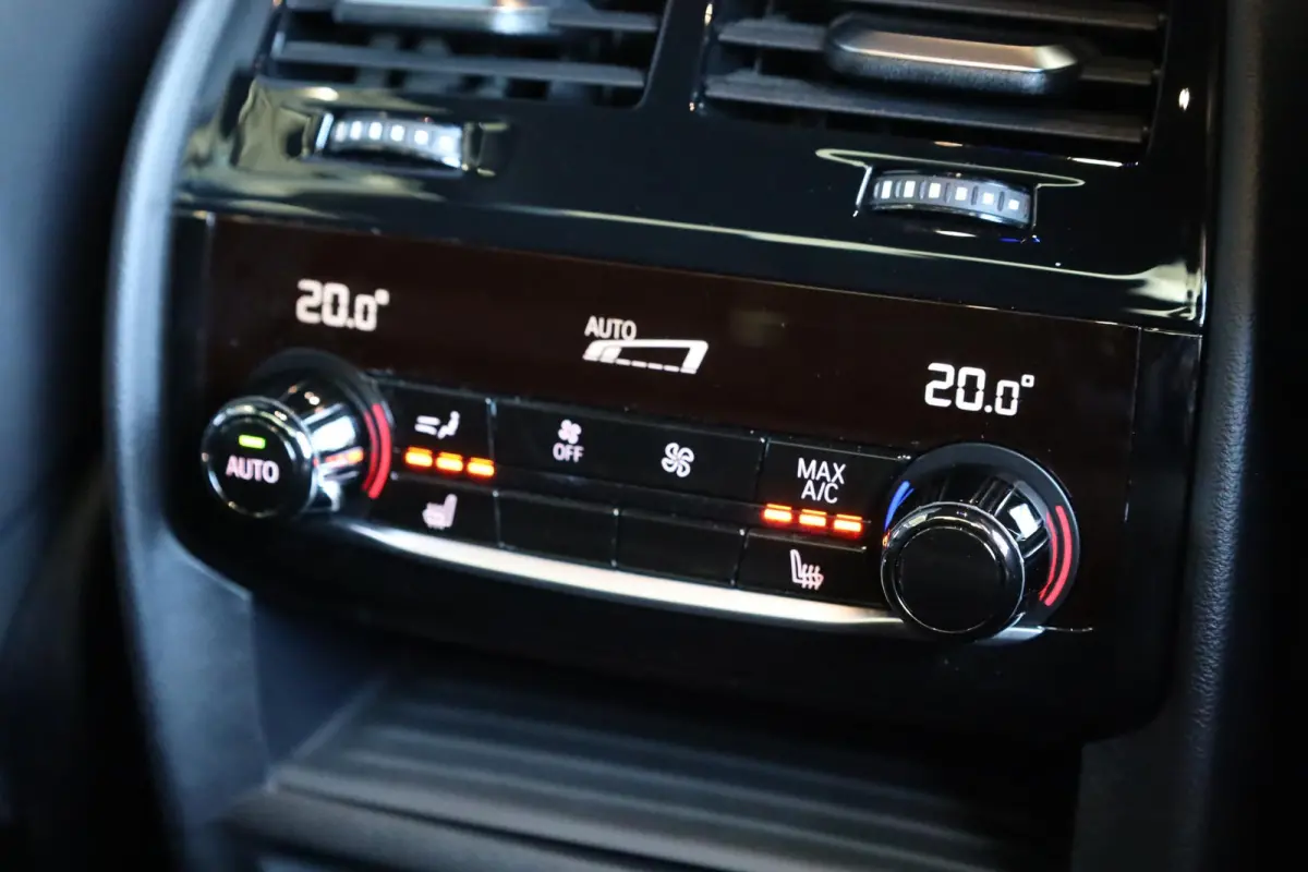 M5 Competition | M Drivers Package | M Carbon Keramische Remmen | Bowers & Wilkins High End Sound System | Driving Assistant Plus |