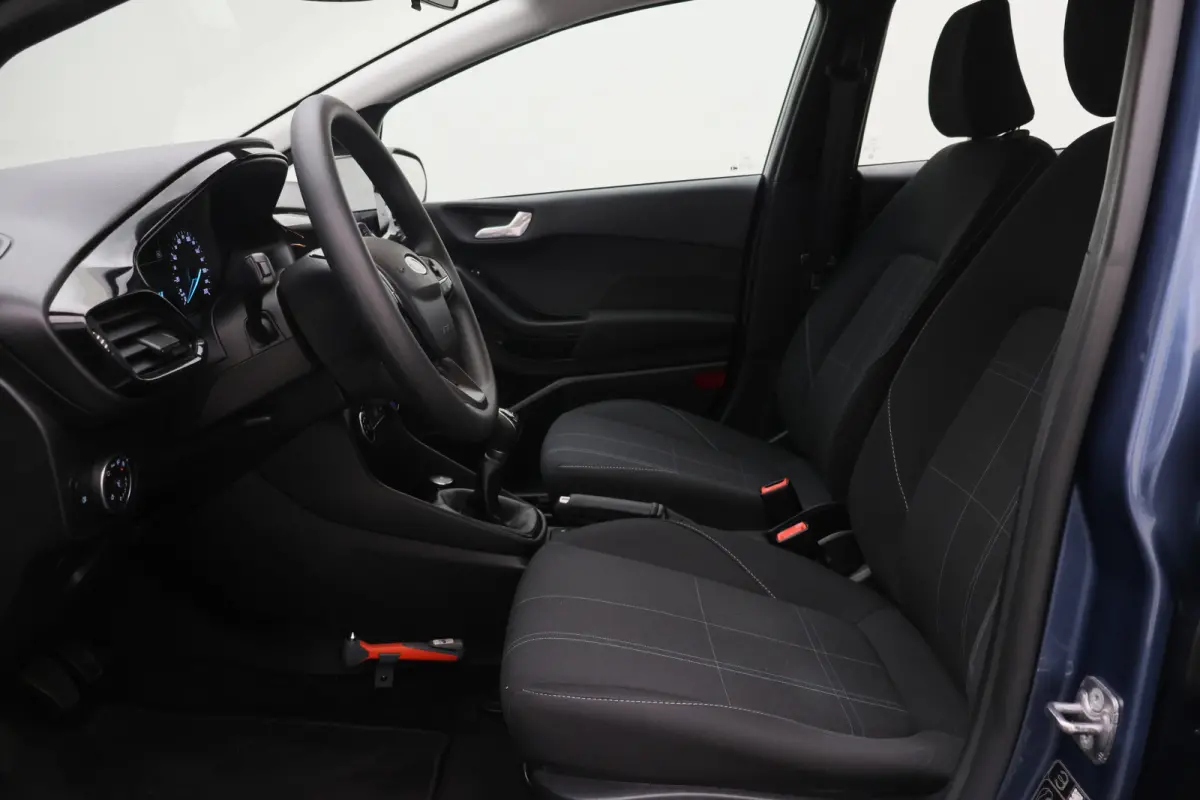 1.1 Trend 5-Deurs, Airco, Cruise, Apple CarPlay, Rijstrooksensor, DAB, PDC